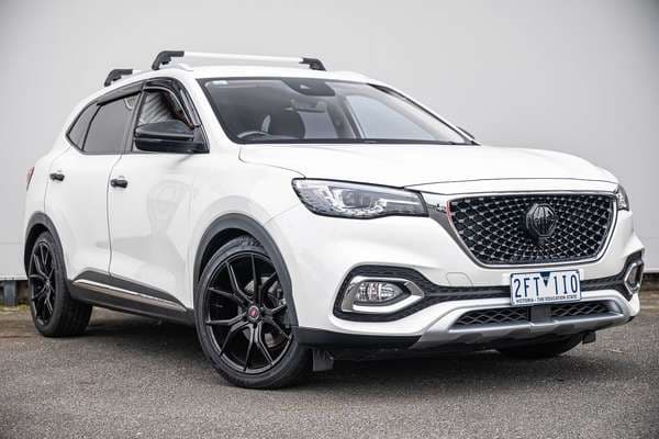 2022 MG HS